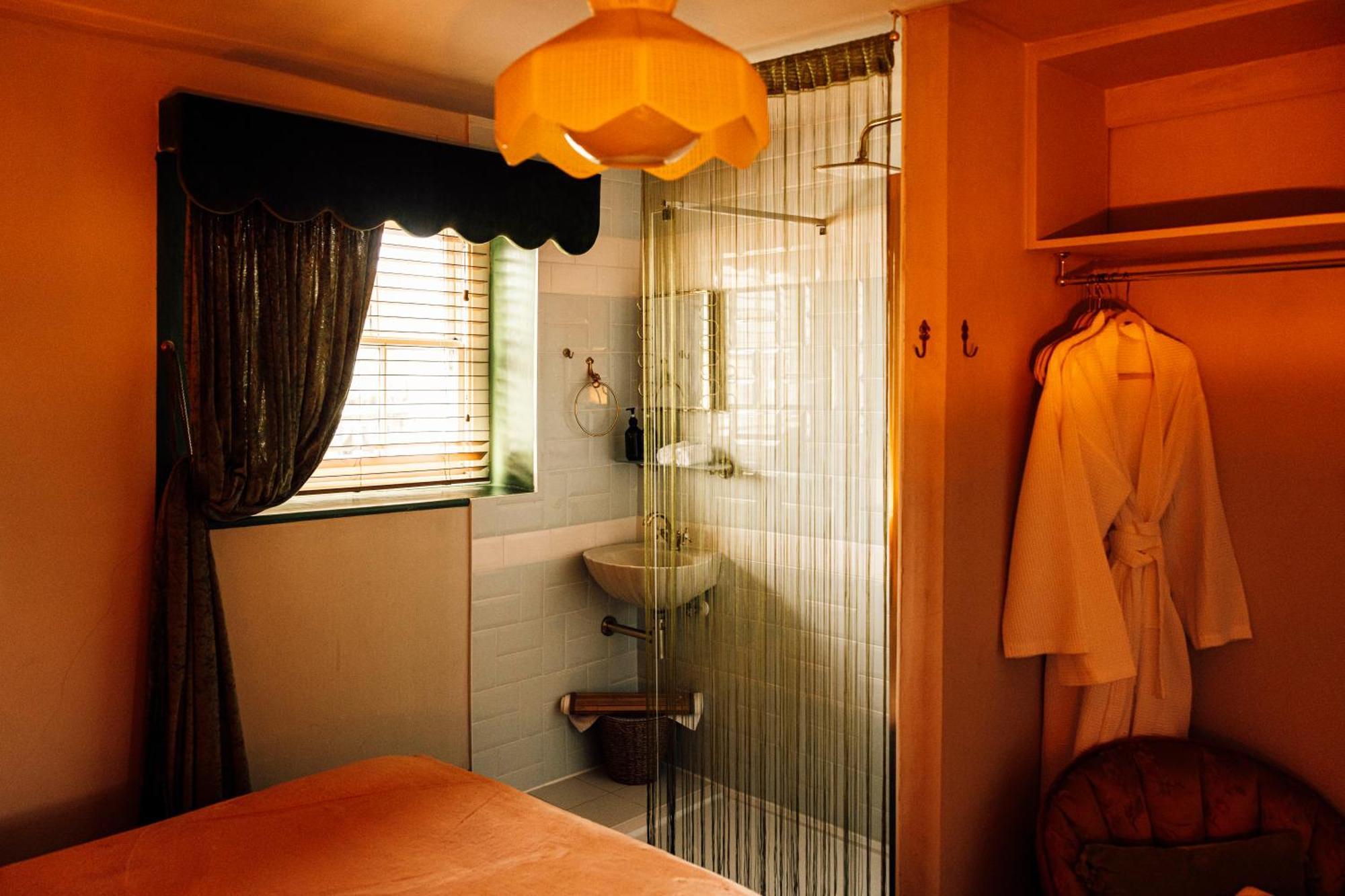 ホテル The George & Heart House マーゲイト エクステリア 写真